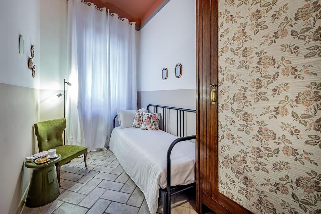 Chic Oriuolo At The Duomo Apartment
